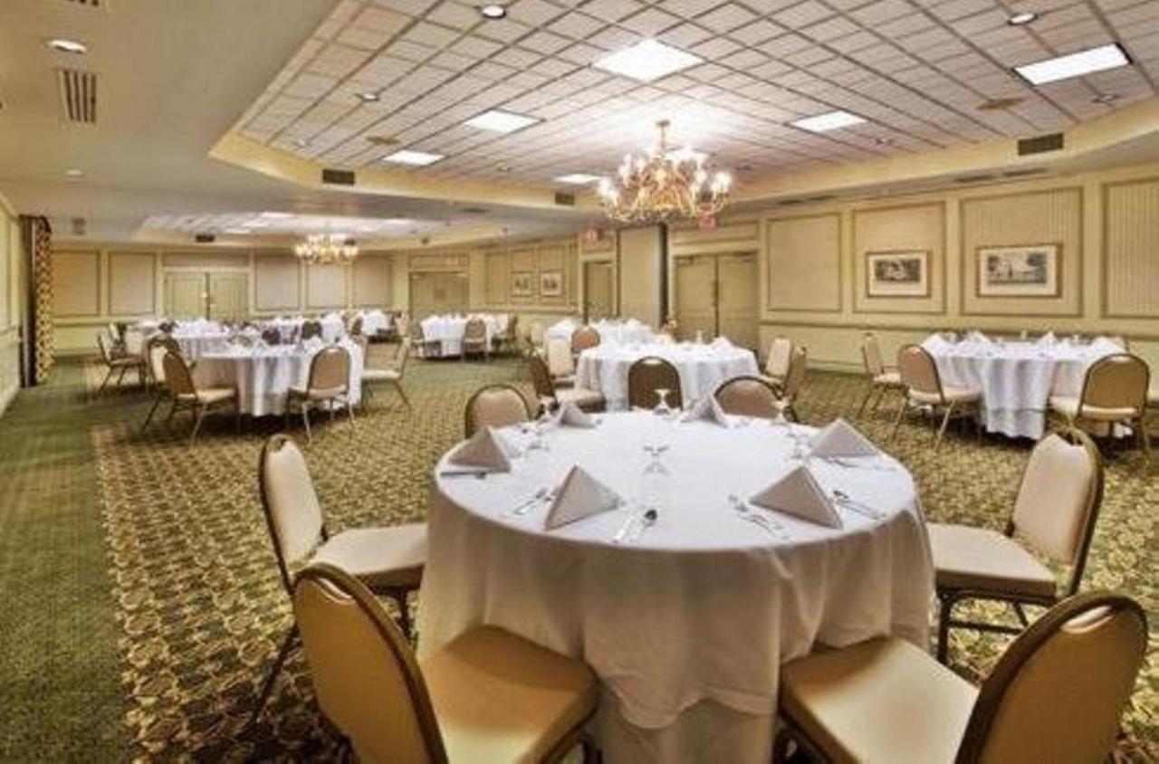 Ramada By Wyndham GainesvilleGainesville  Kültér fotó