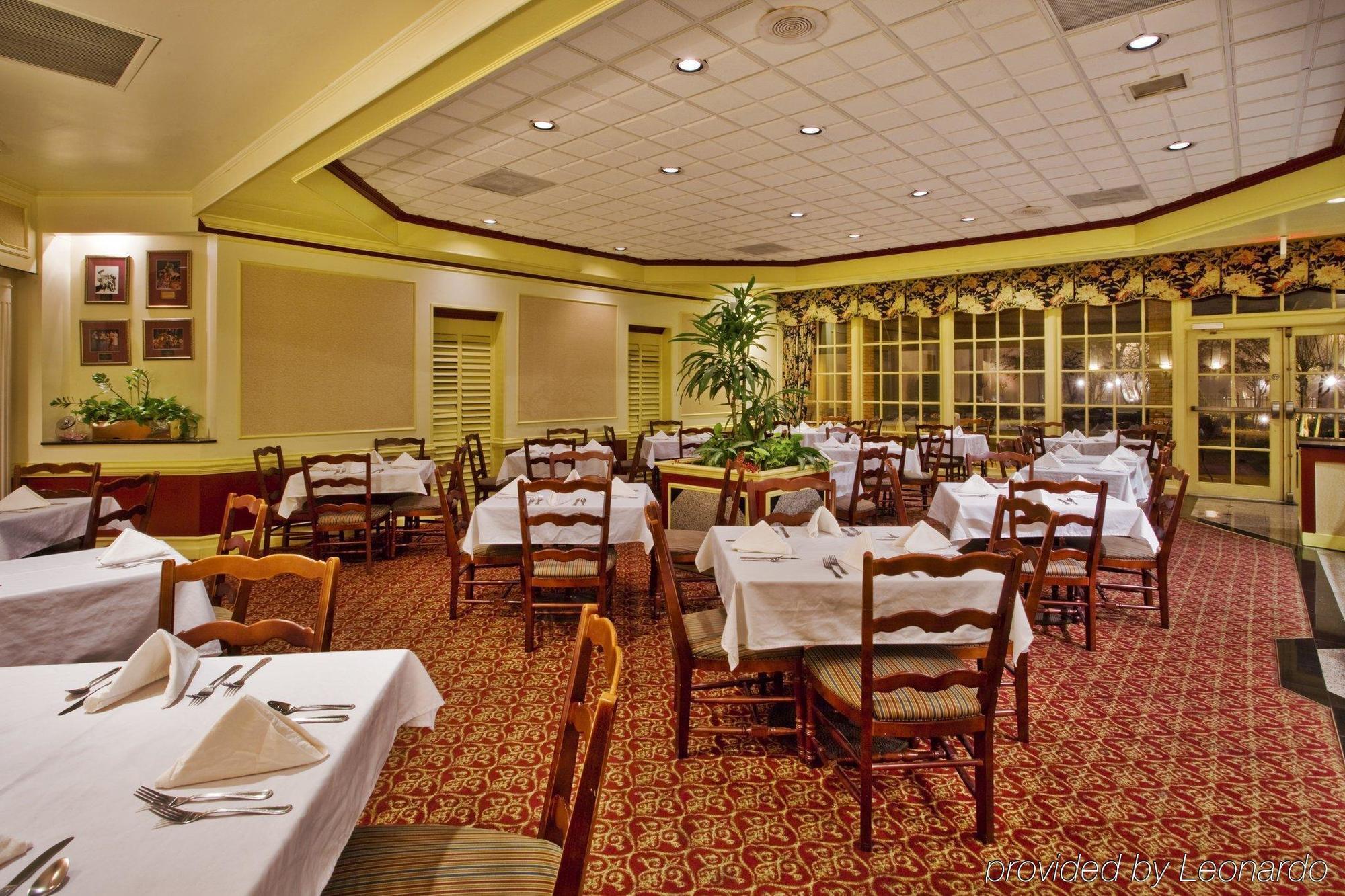 Ramada By Wyndham GainesvilleGainesville  Étterem fotó